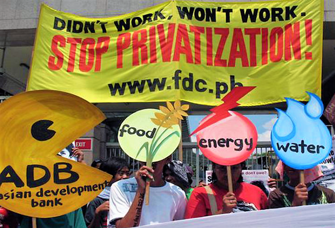 Protests against the privatisation in Manila. Source: CR (2014)