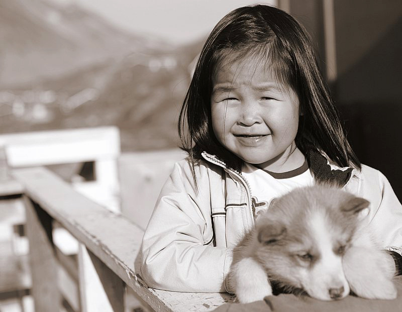 Source: Nick Russill (21.05.2006), Inuit Child. License: Creative Commons CC BY 2.0. URL: www.flickr.com